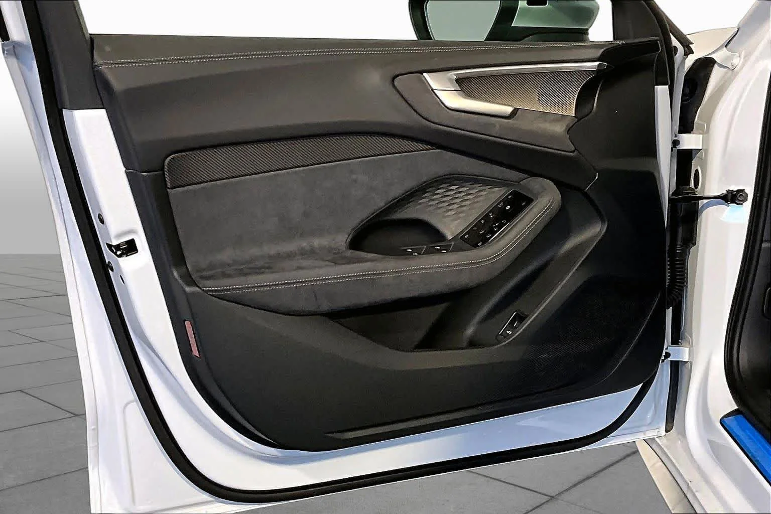 New 2026 Glacier White m Audi Premium Plus image 10