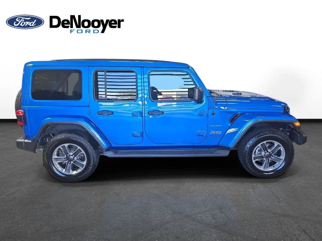 Certified Used 2022 Blue Jeep Unlimited Sahara image 5