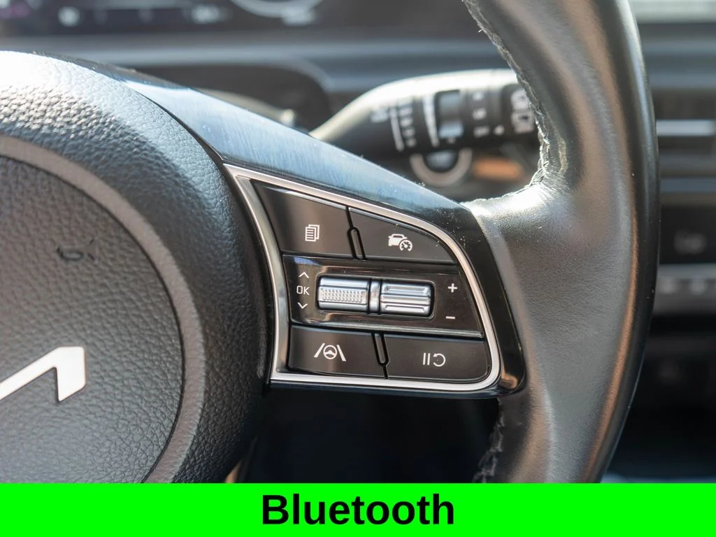 Used 2024 Green Kia S image 18