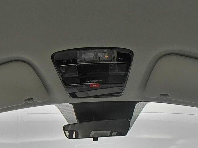 New 2027 Gray Hyundai SEL AWD image 41