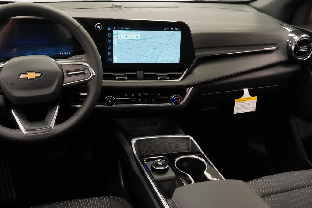 New 2027 Mosaic Black Metallic Chevrolet LT image 15