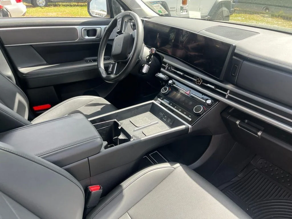 Used 2024 Gray Hyundai XRT image 5