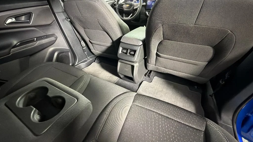 Used 2025 Riptide Blue Metallic Chevrolet LT image 30