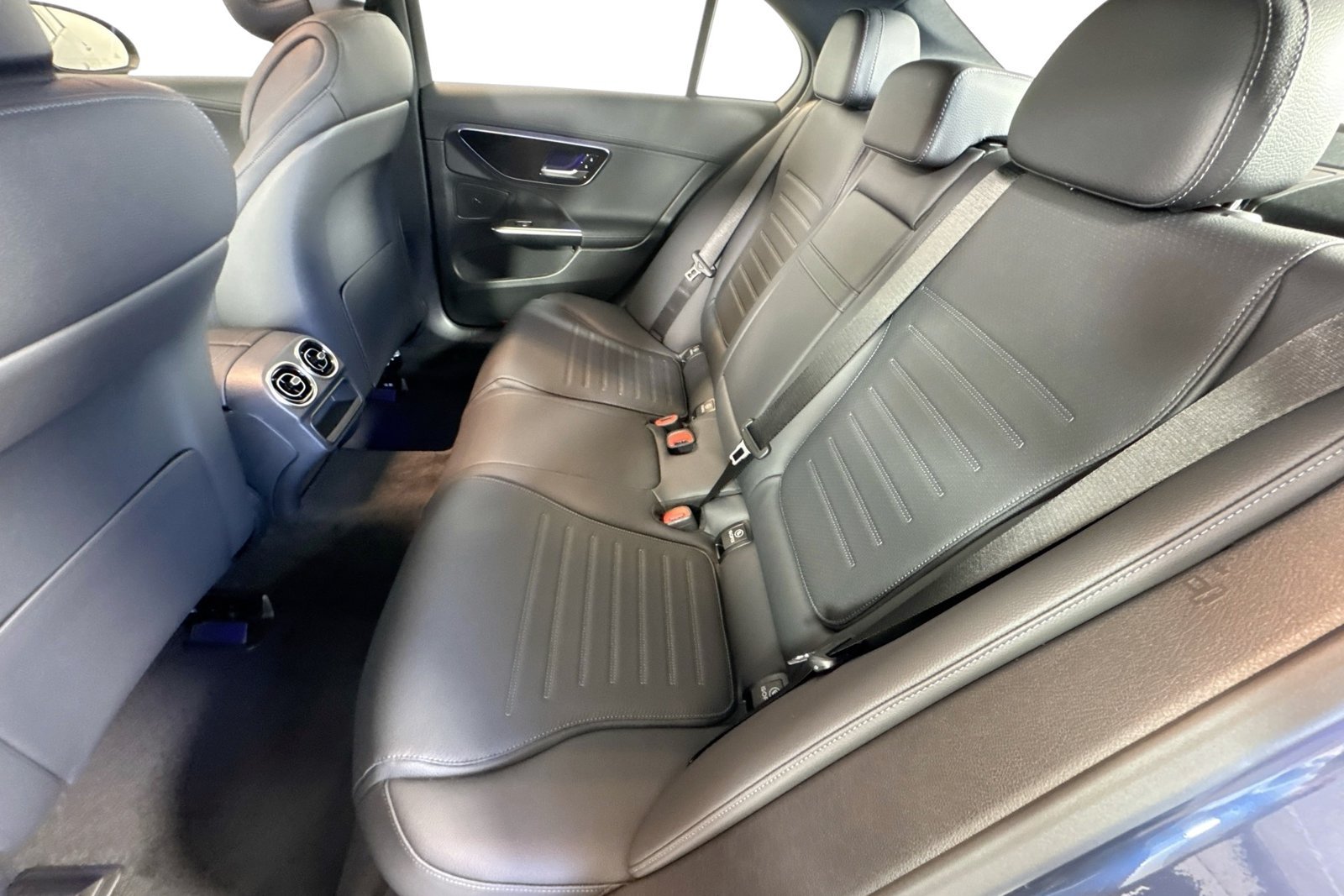 New 2026 Twilight Blue Metallic Mercedes-Benz C 300 image 22