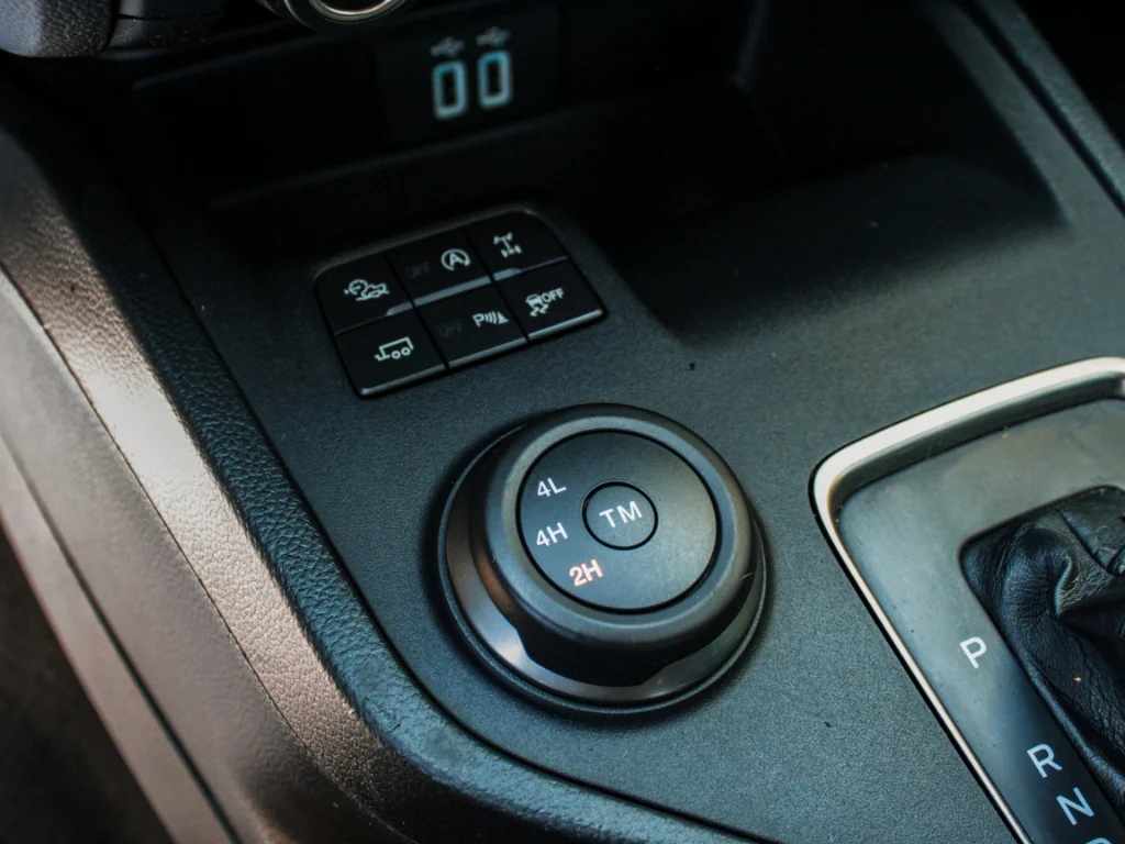 Used 2019 Orange Ford LARIAT image 21
