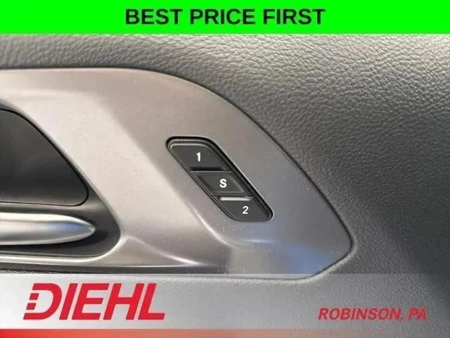 2026 Chrysler Pacifica Select - Photo 25