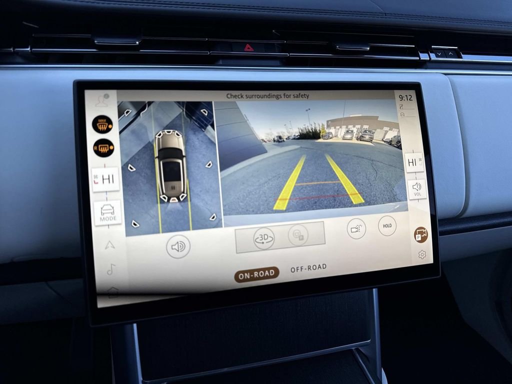Certified Used 2024 Icy White SV Bespoke Special Effect Gloss Land Rover Autobiography image 26