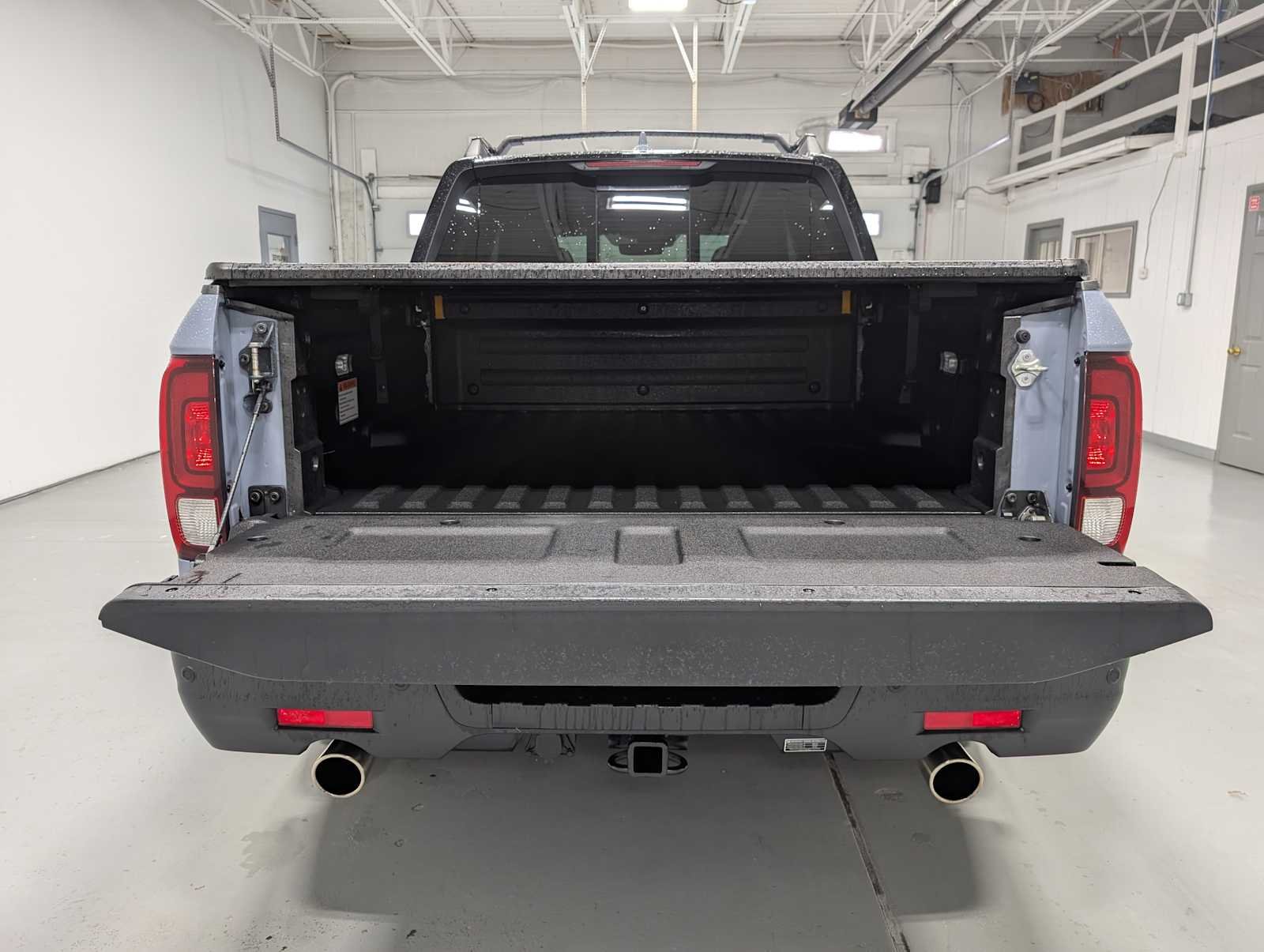 Used 2025 Sonic Gray Pearl Honda Black Edition image 40