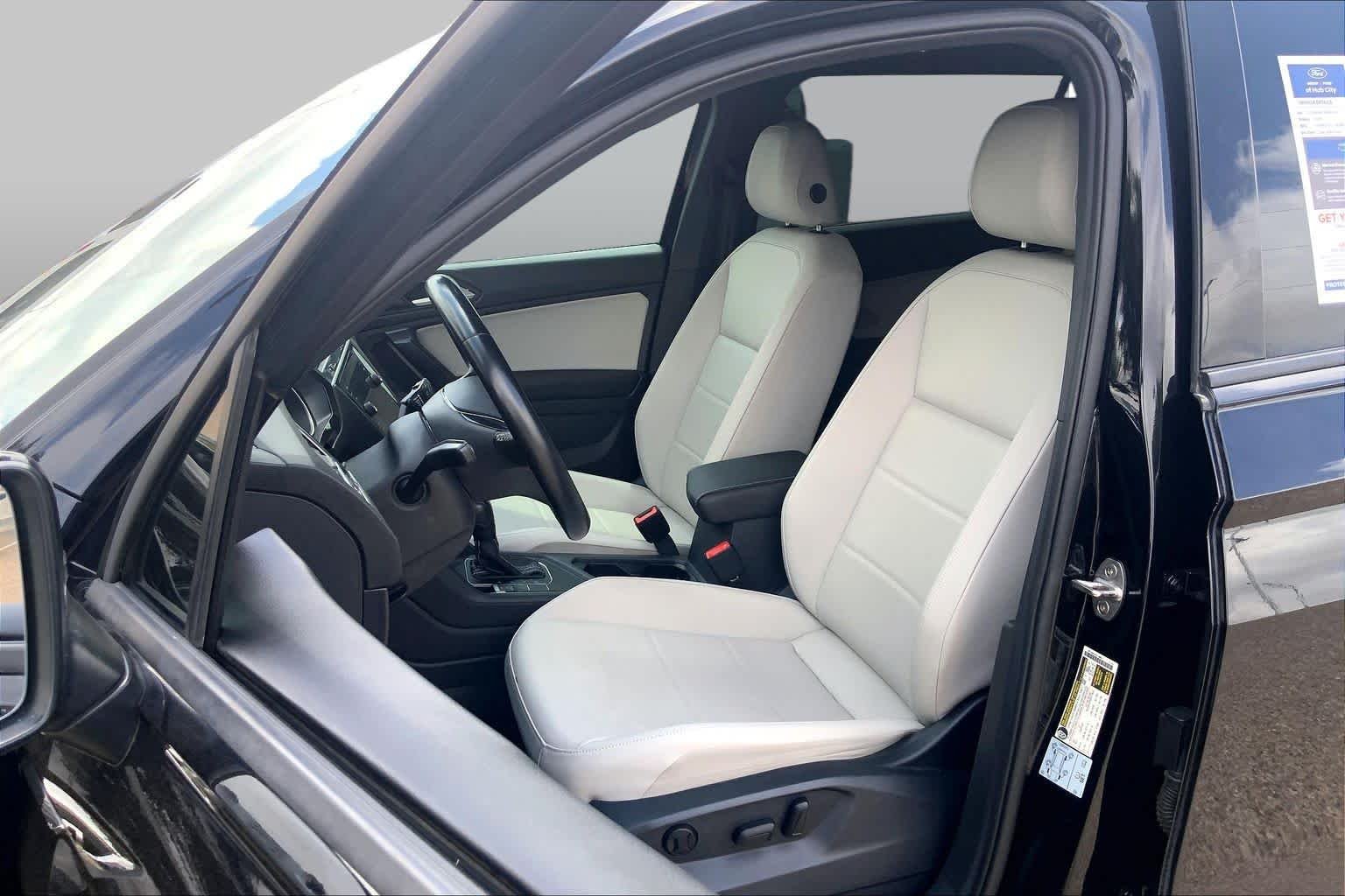 Certified Pre-Owned 2021 Volkswagen Tiguan SE R-Line Black