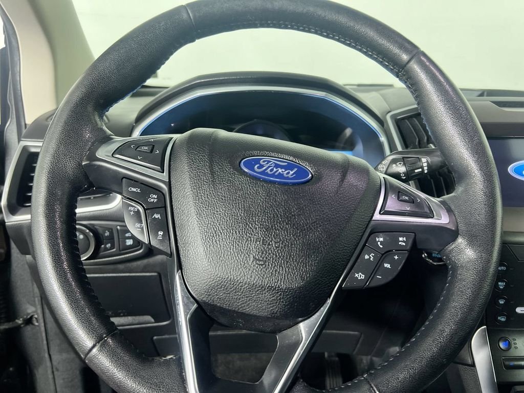 Used 2020 Gray Ford Titanium image 11