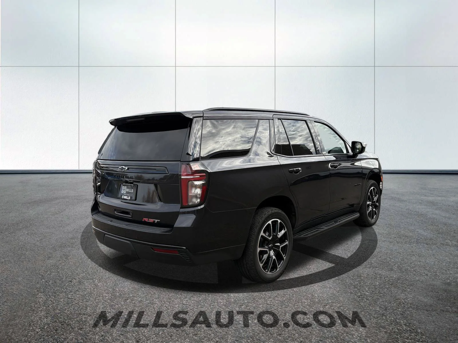 Used 2023 Gray Chevrolet RST image 6