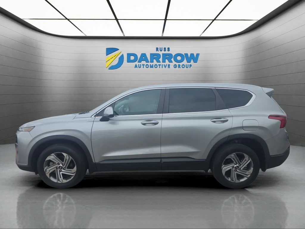 Used 2023 Silver Hyundai SE image 3