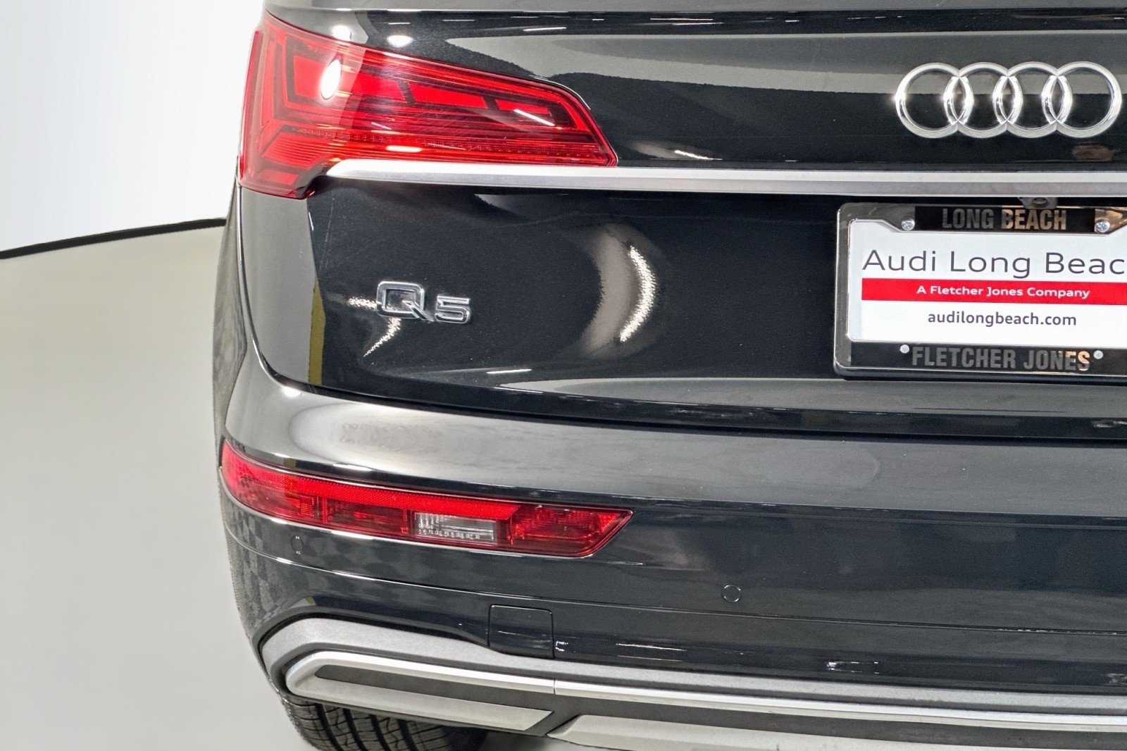 Used 2023 Mythos Black Metallic Audi Premium image 17