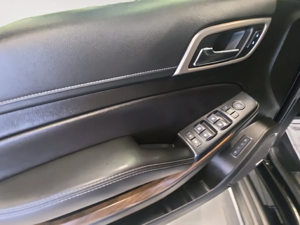 Used 2019 Black GMC Denali image 10