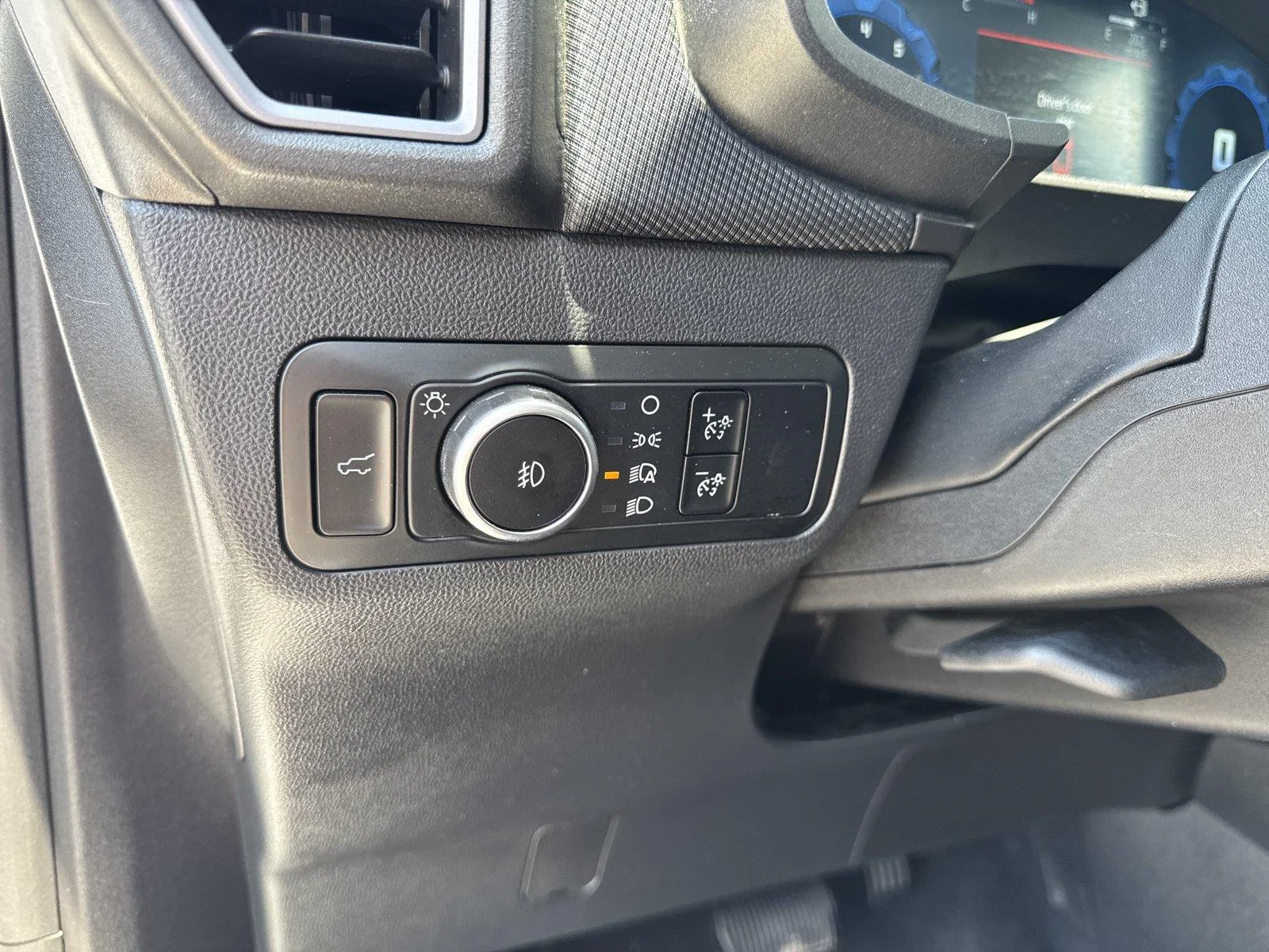 Used 2025 Oxford White Ford Outer Banks image 14