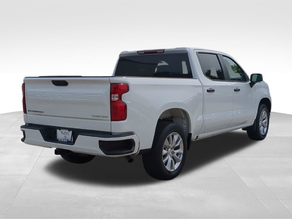 Used 2023 White Chevrolet Custom image 3