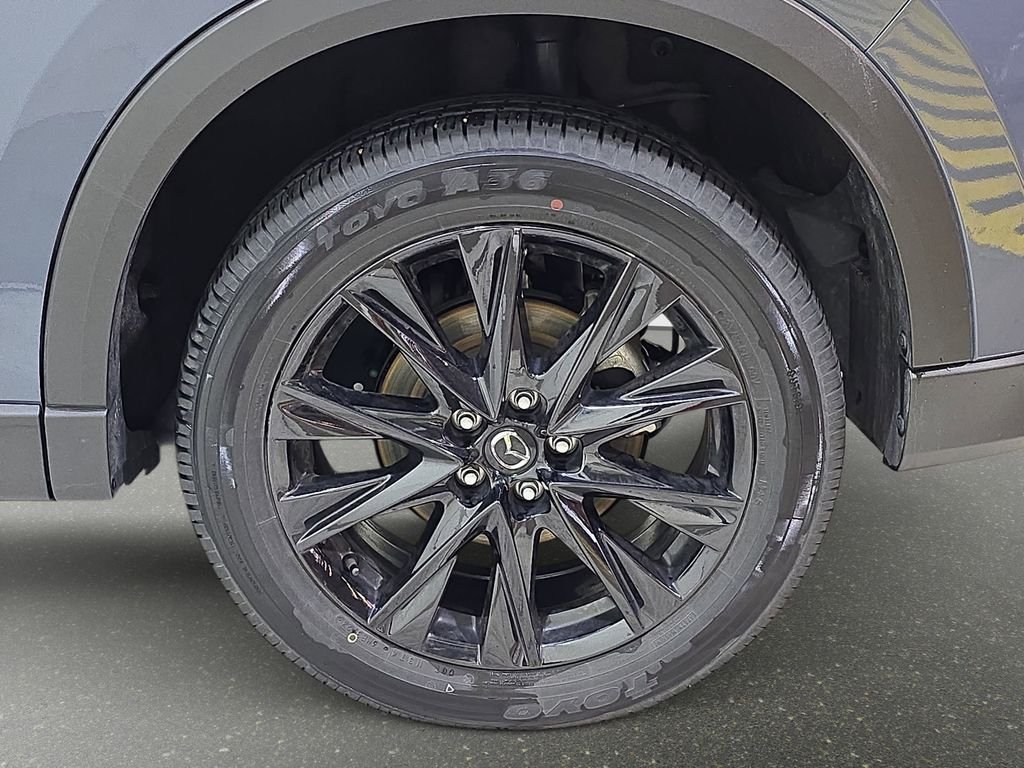 Used 2025 Gray Mazda 2.5 S Carbon Edition image 35