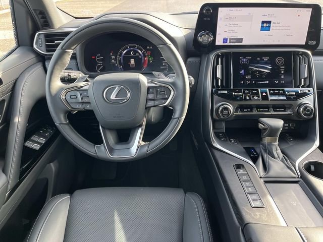 2024 Lexus LX Luxury - Photo 12