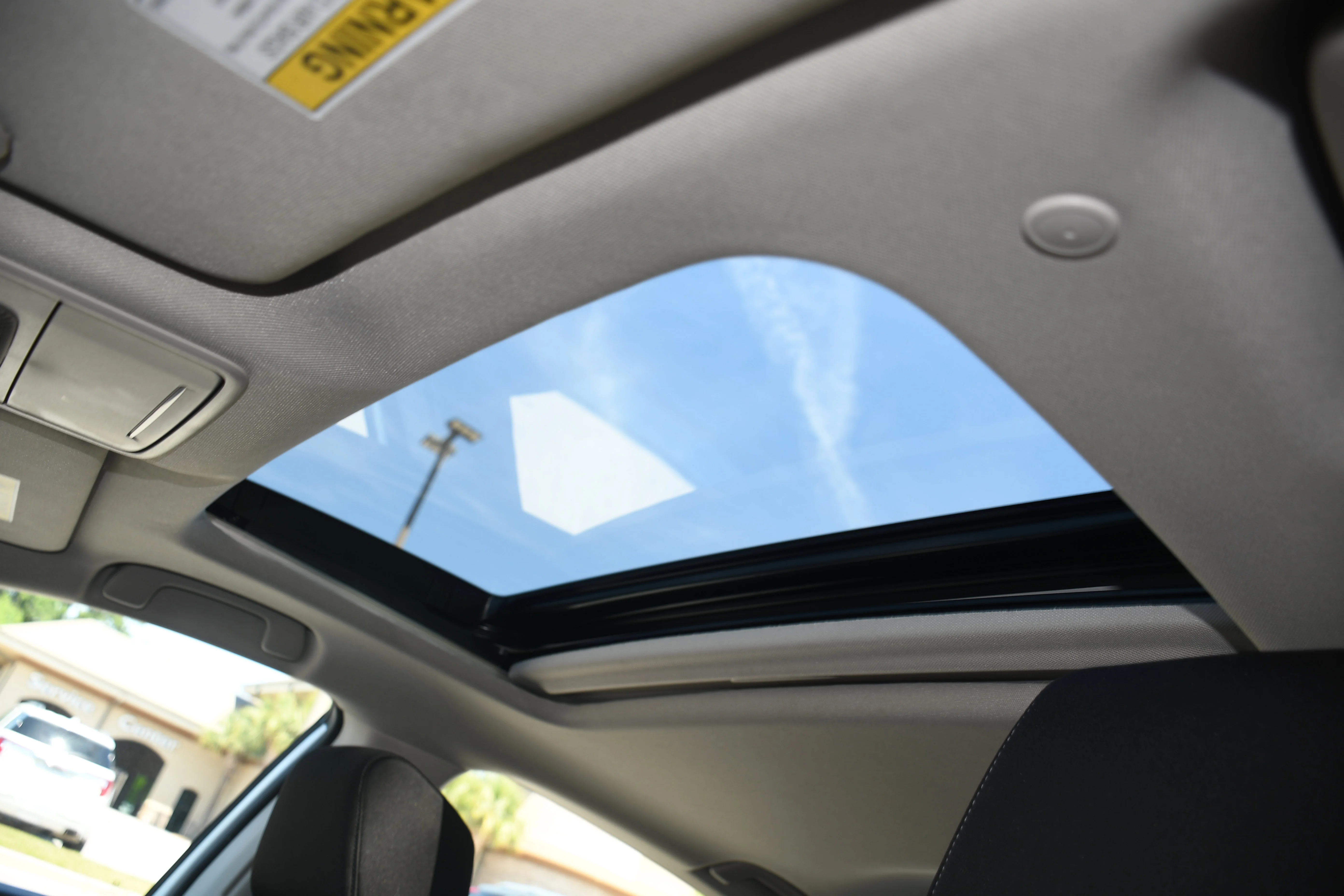 Used 2025  Honda SE image 7