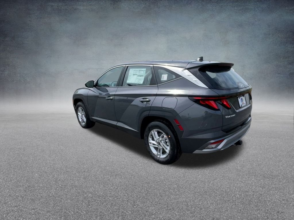 2025 Hyundai Tucson SE - Photo 17