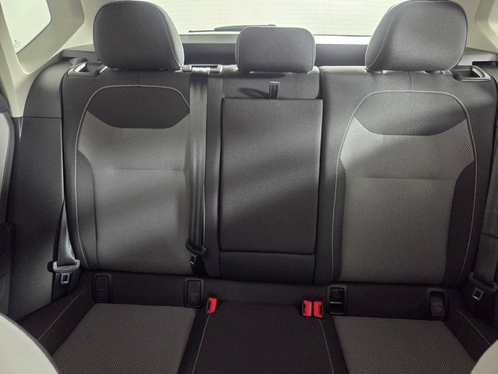 2022 Volkswagen Taos S - Photo 21