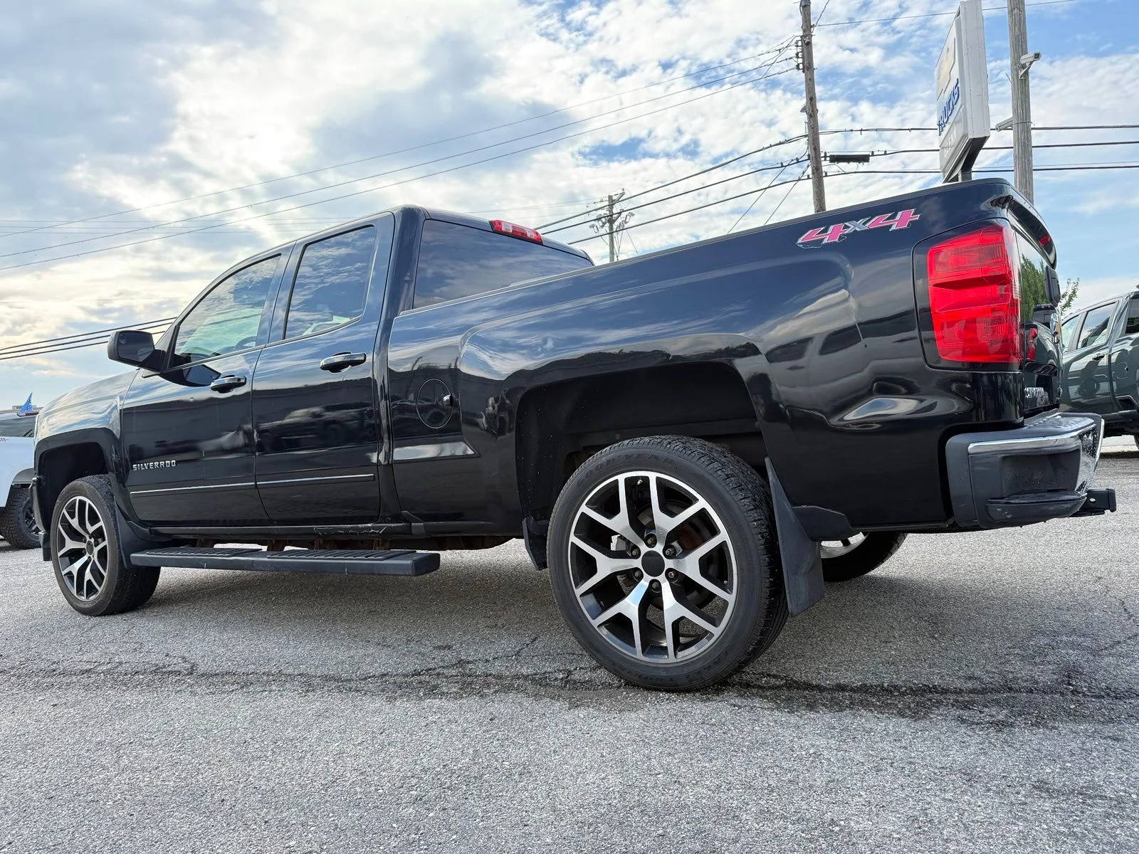 Used 2018 Black Chevrolet LT image 5