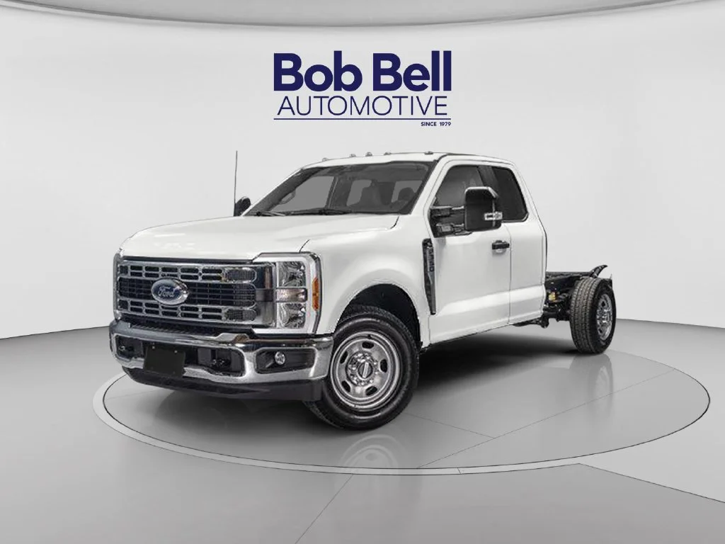 2026 Ford F-350 Super Duty Chassis Cab XL