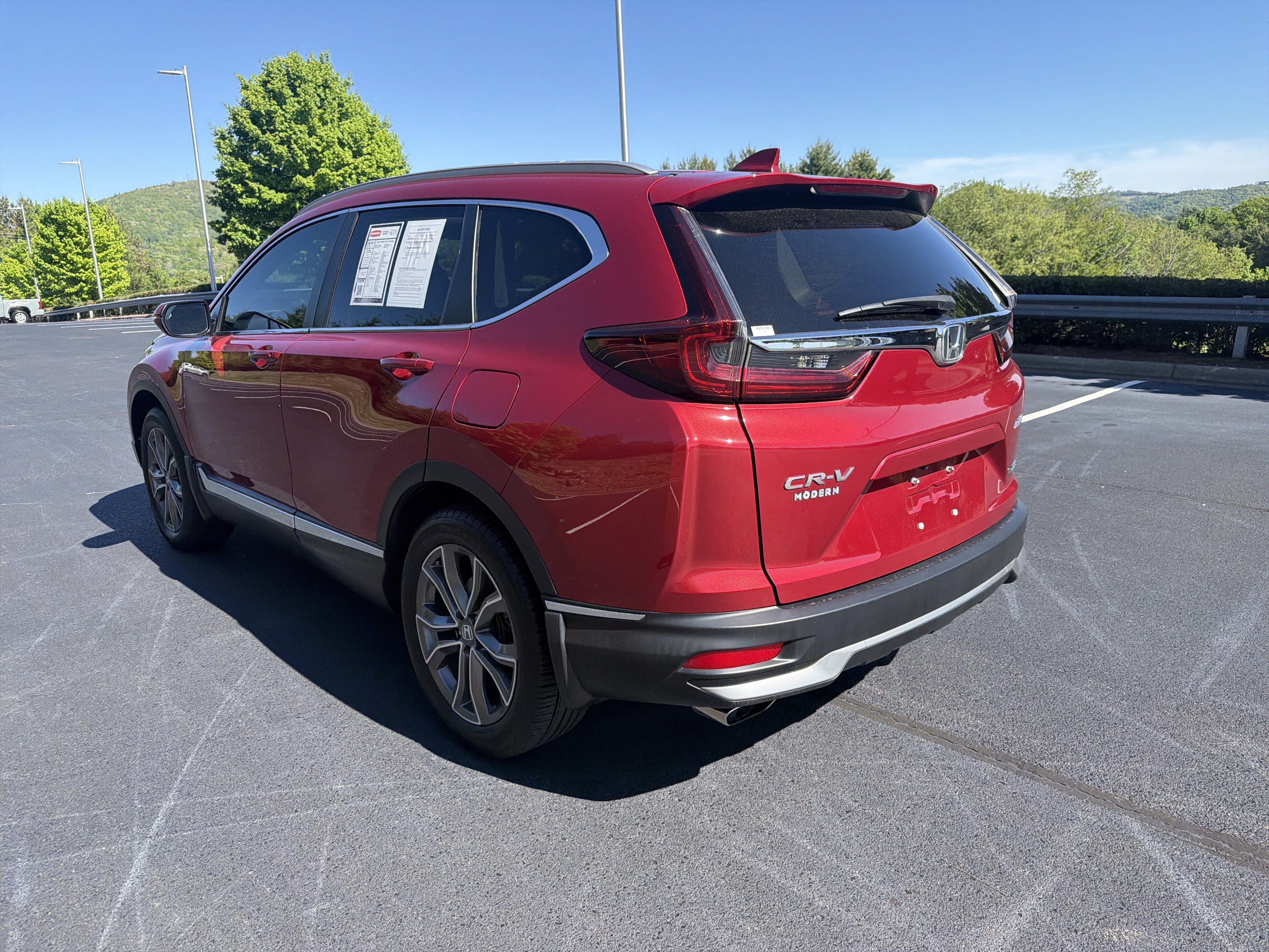 Used 2021 Radiant Red Metallic Honda Touring image 6