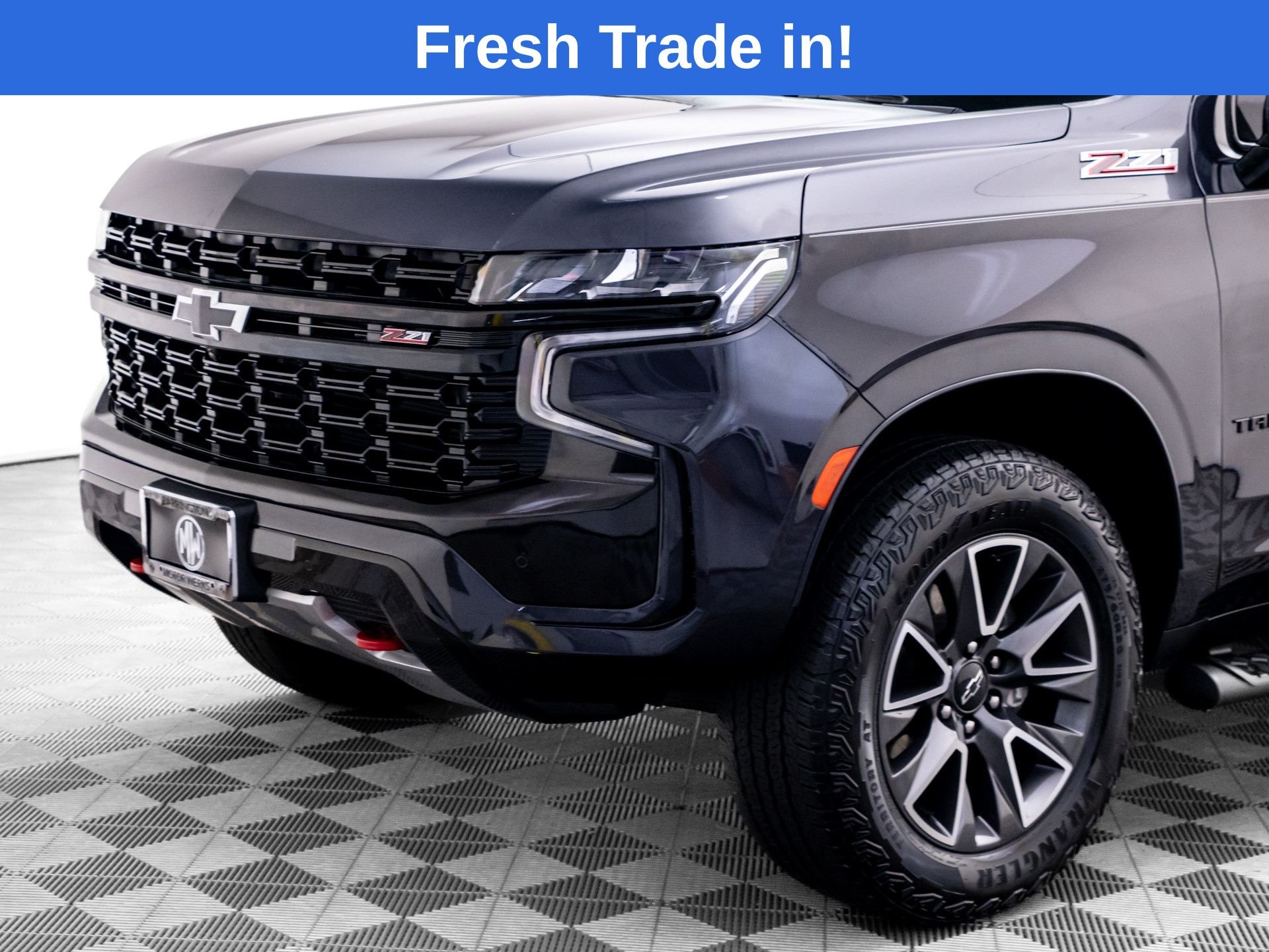 Used 2024 Gray Chevrolet Z71 image 37