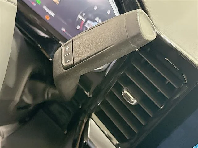 New 2026 Onyx Black GMC Elevation image 16