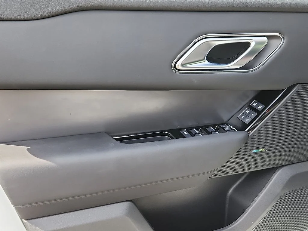 2026 Land Rover Range Rover Velar S - Photo 12