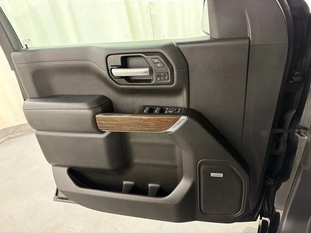 Used 2022 Black Chevrolet High Country image 29