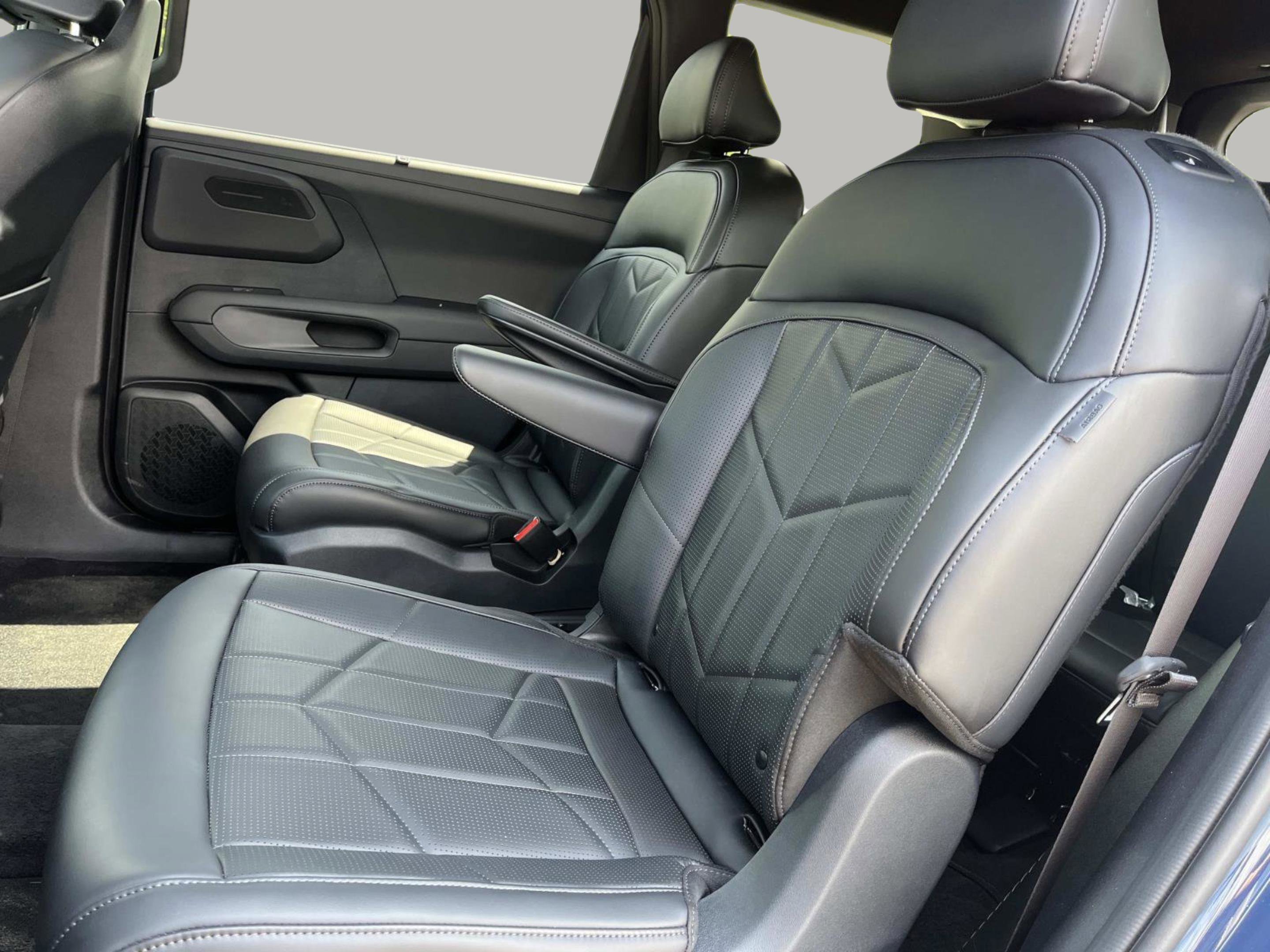 New 2027 Midnight Lake Blue Kia X-Line EX image 18