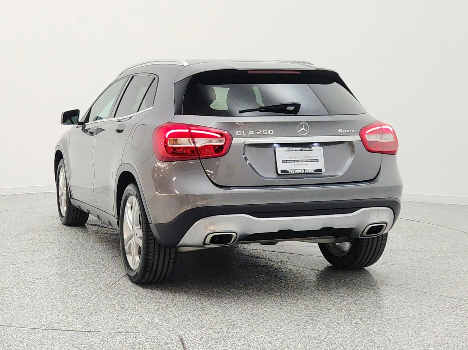 Used 2019 Mountain Grey Metallic Mercedes-Benz GLA 250 4MATIC® SUV image 7