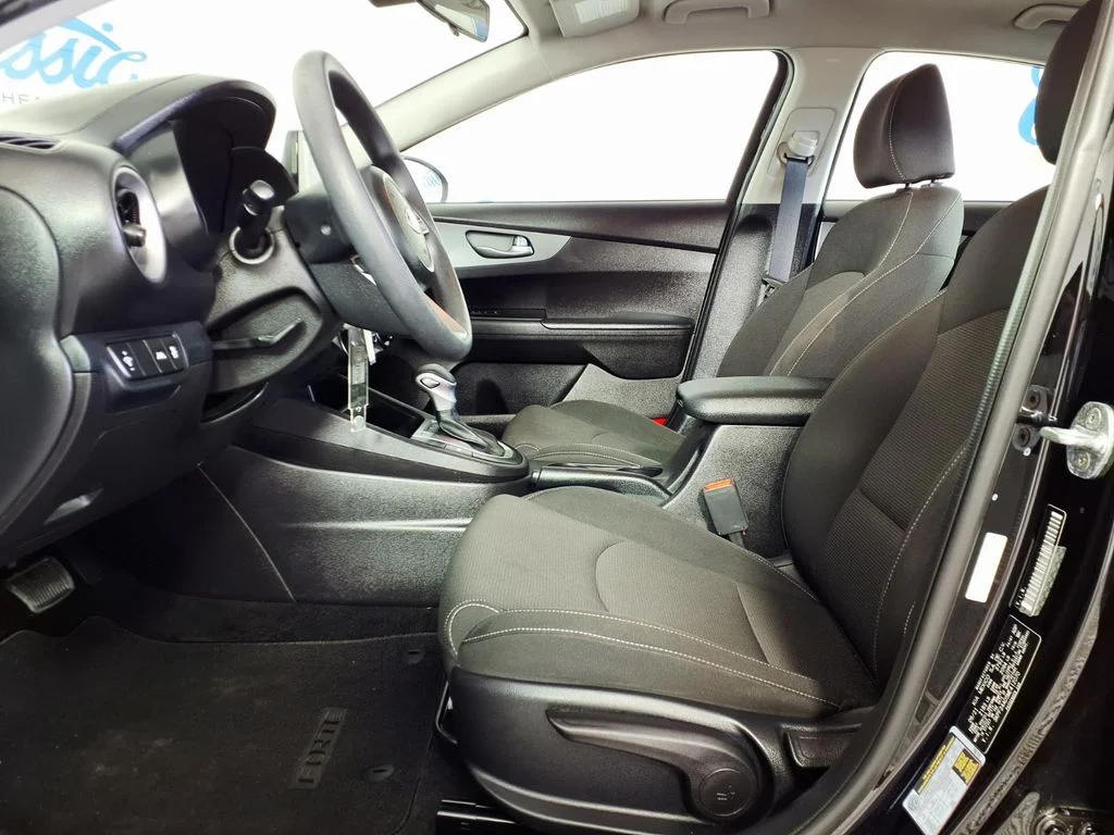 Certified Used 2021 Black Kia LXS image 9