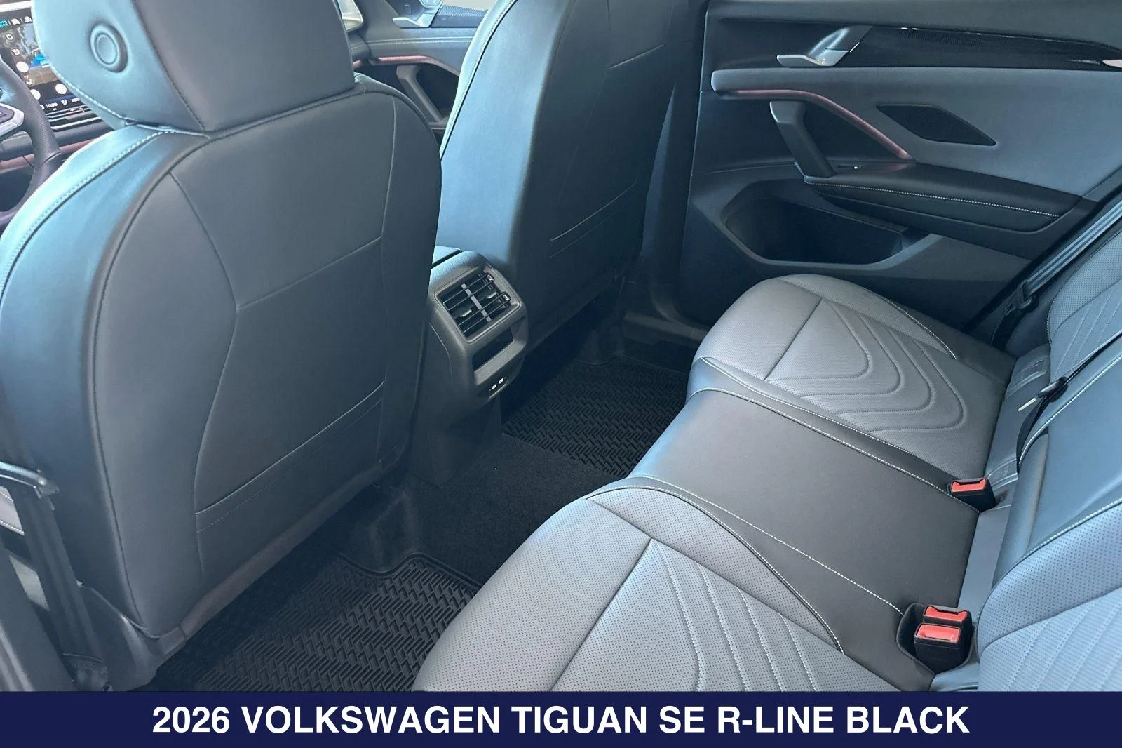 2026 Volkswagen Tiguan SE R-LINE BLACK - Photo 12