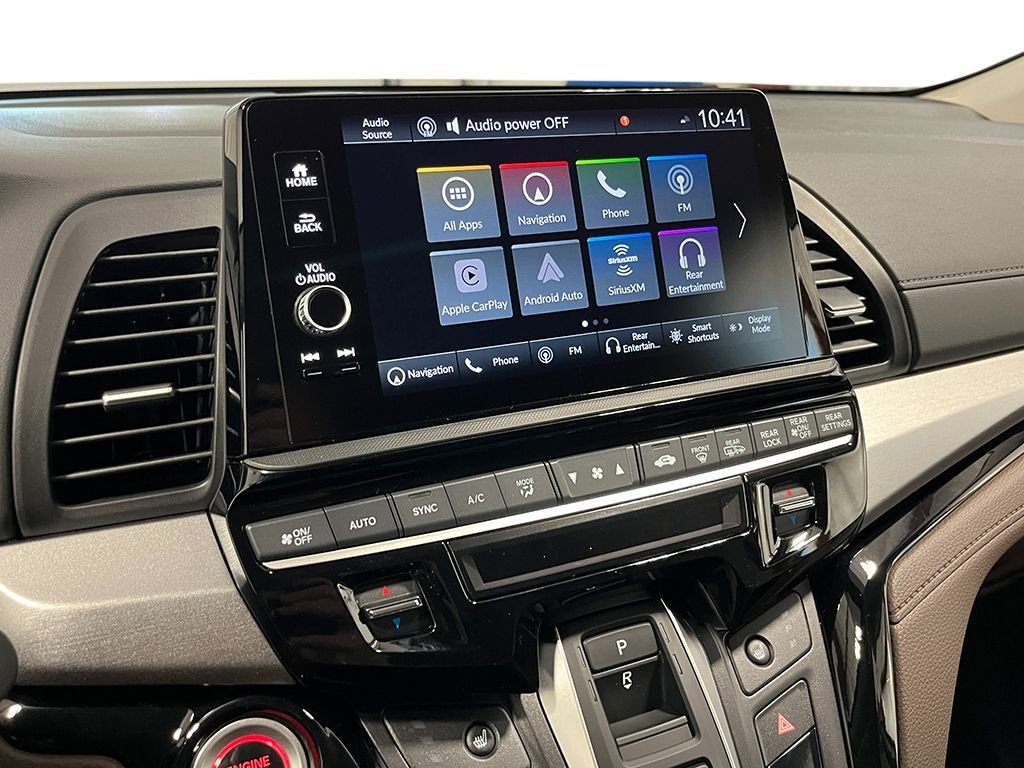 New 2026 Platinum White Pearl Honda Touring image 16