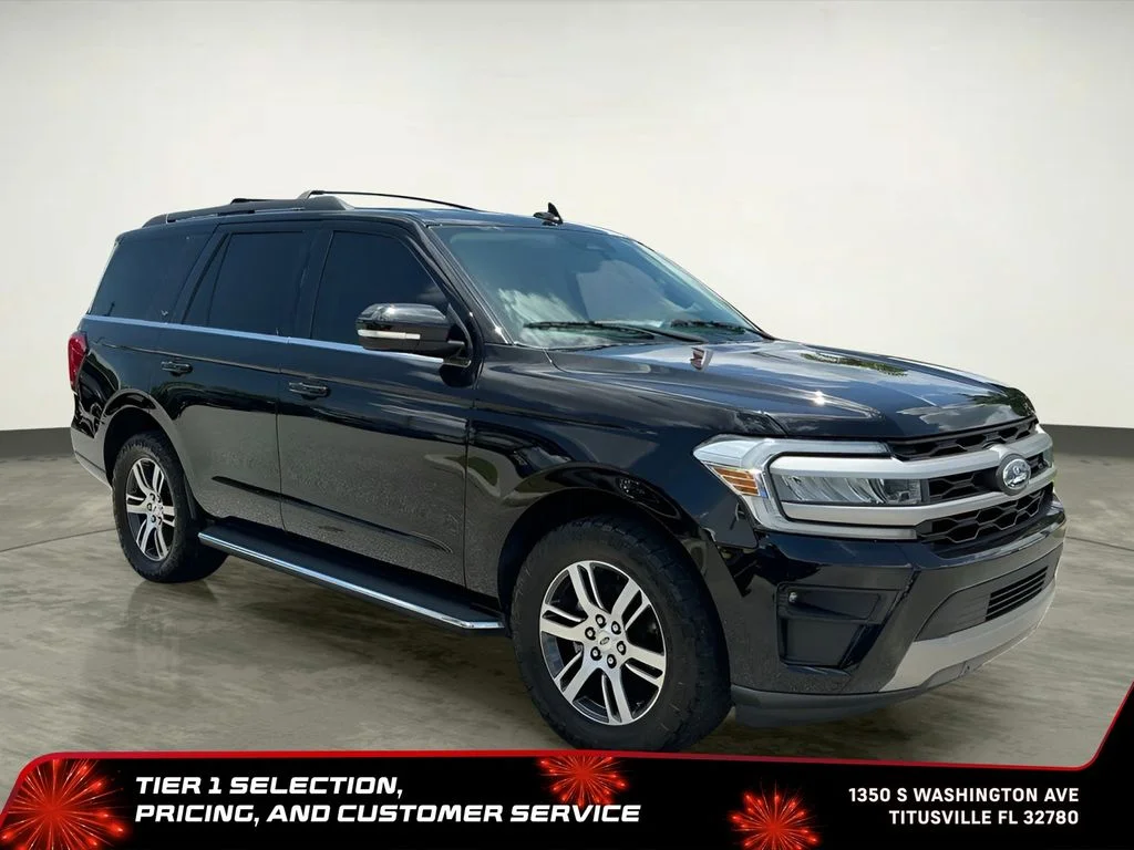 Used 2023 Black Ford XLT image 12