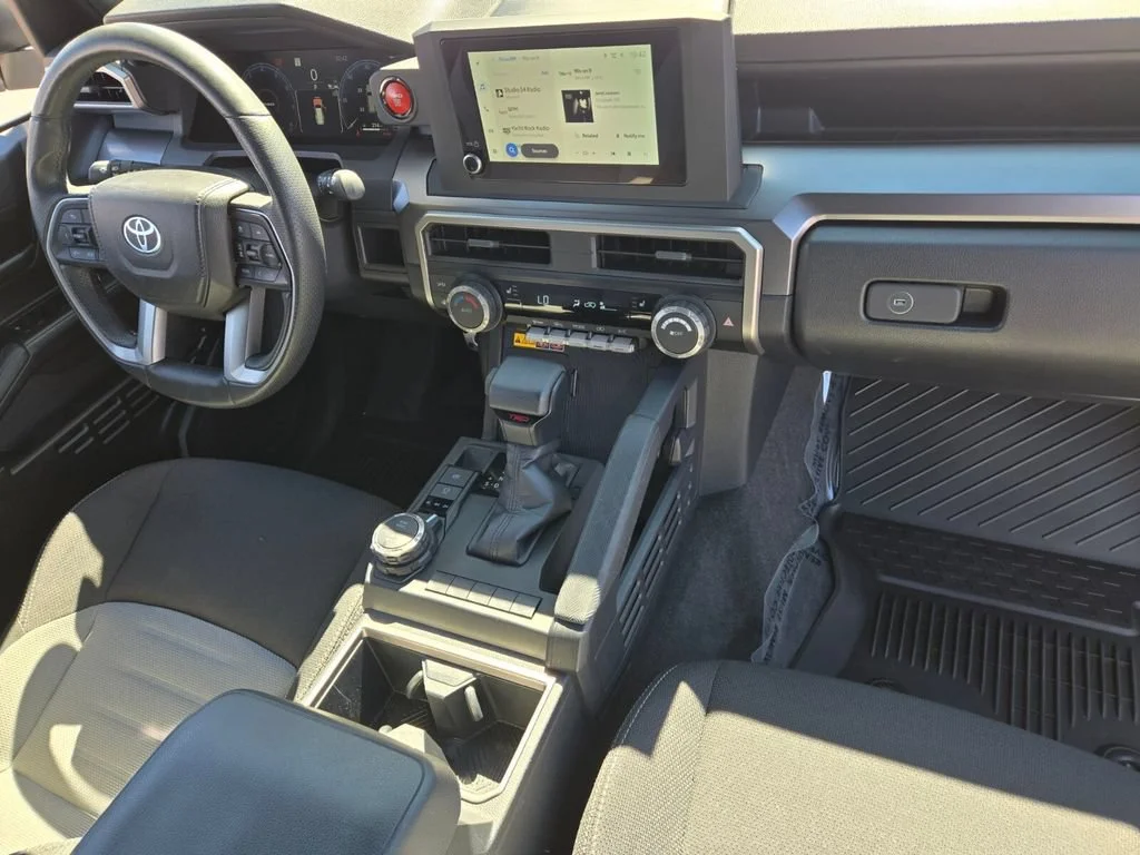 Used 2025 Wind Chill Pearl Toyota SR5 image 14