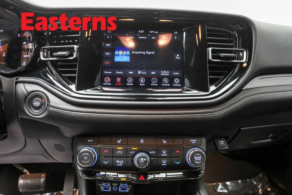 Used 2023 Gray Dodge SXT image 12