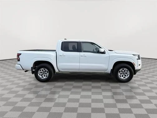 Used 2024 White Nissan SV image 2
