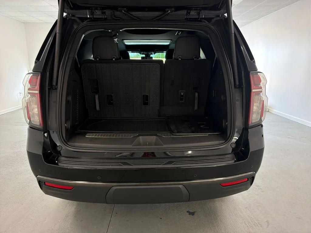 Used 2021 Black Chevrolet RST image 7