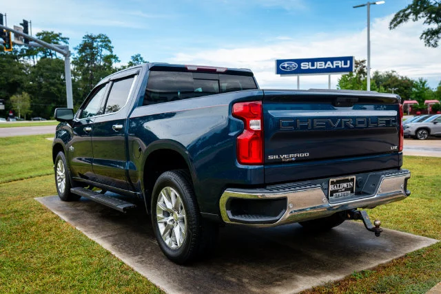 Used 2021 Northsky Blue Metallic Chevrolet LTZ image 4