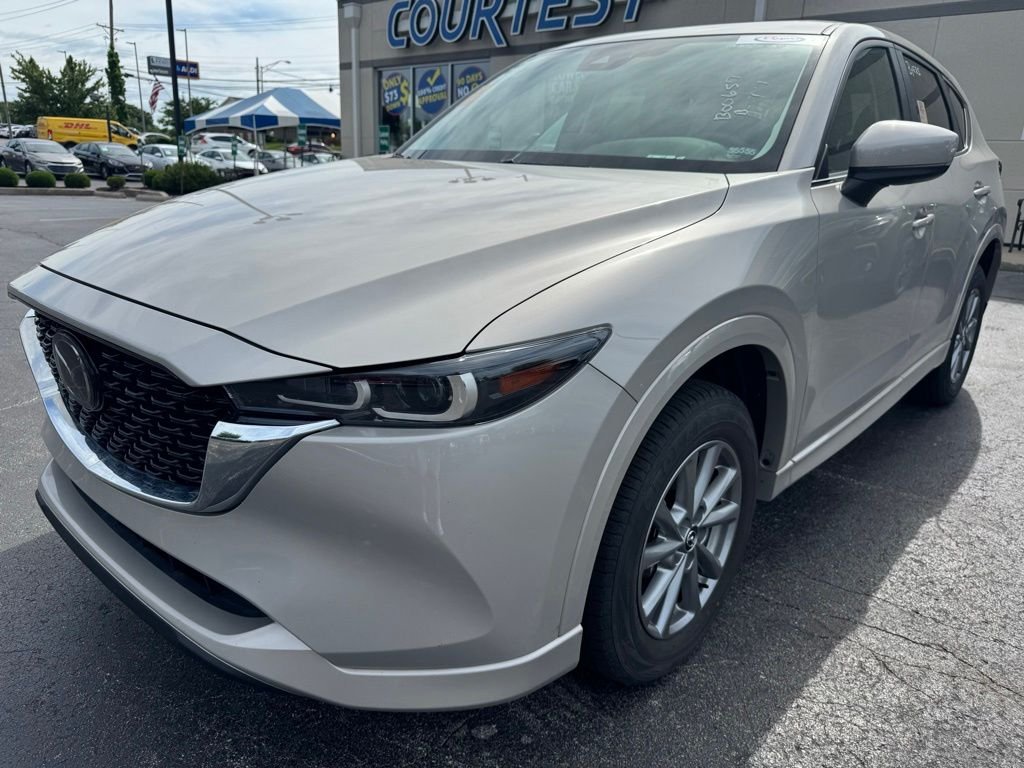 2025 Mazda CX-5 S Preferred package Auto AWD's photo