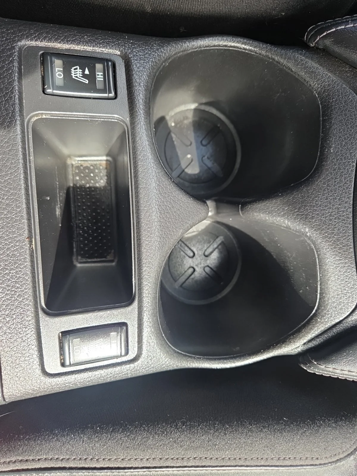 Certified Used 2018 Brilliant Silver Nissan SL image 18