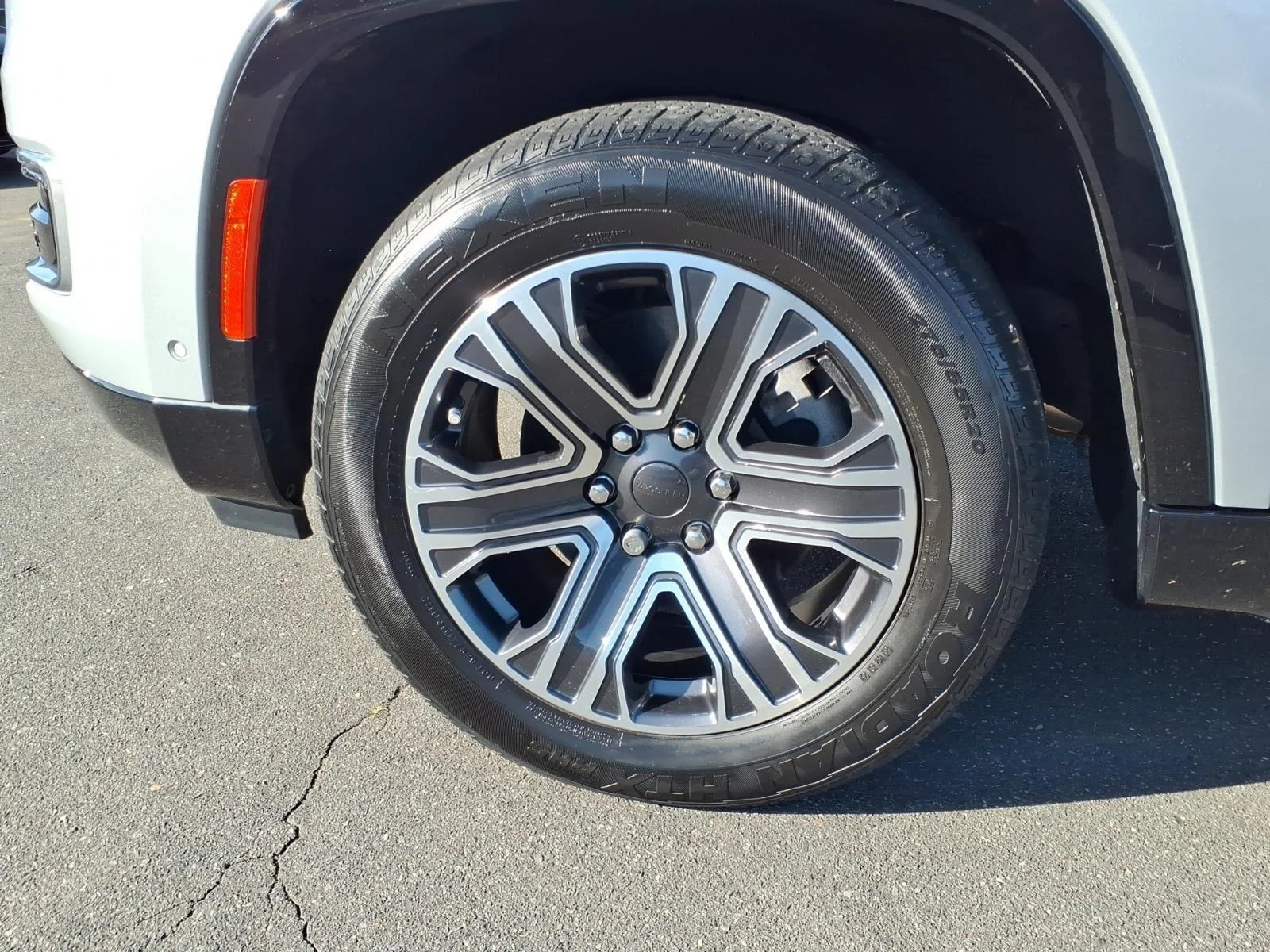 Used 2023 Silver Zynith Jeep Series II image 12