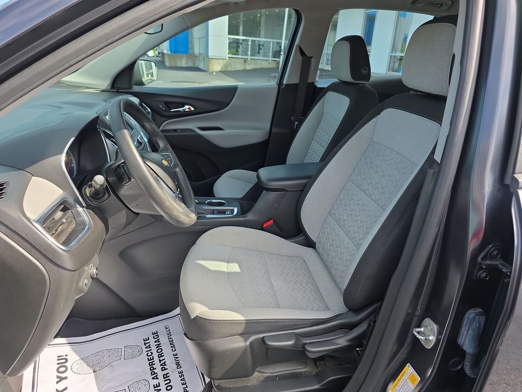 Used 2022 Gray Chevrolet LS image 12