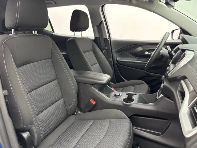 Used 2024 Downpour Metallic GMC SLE image 31