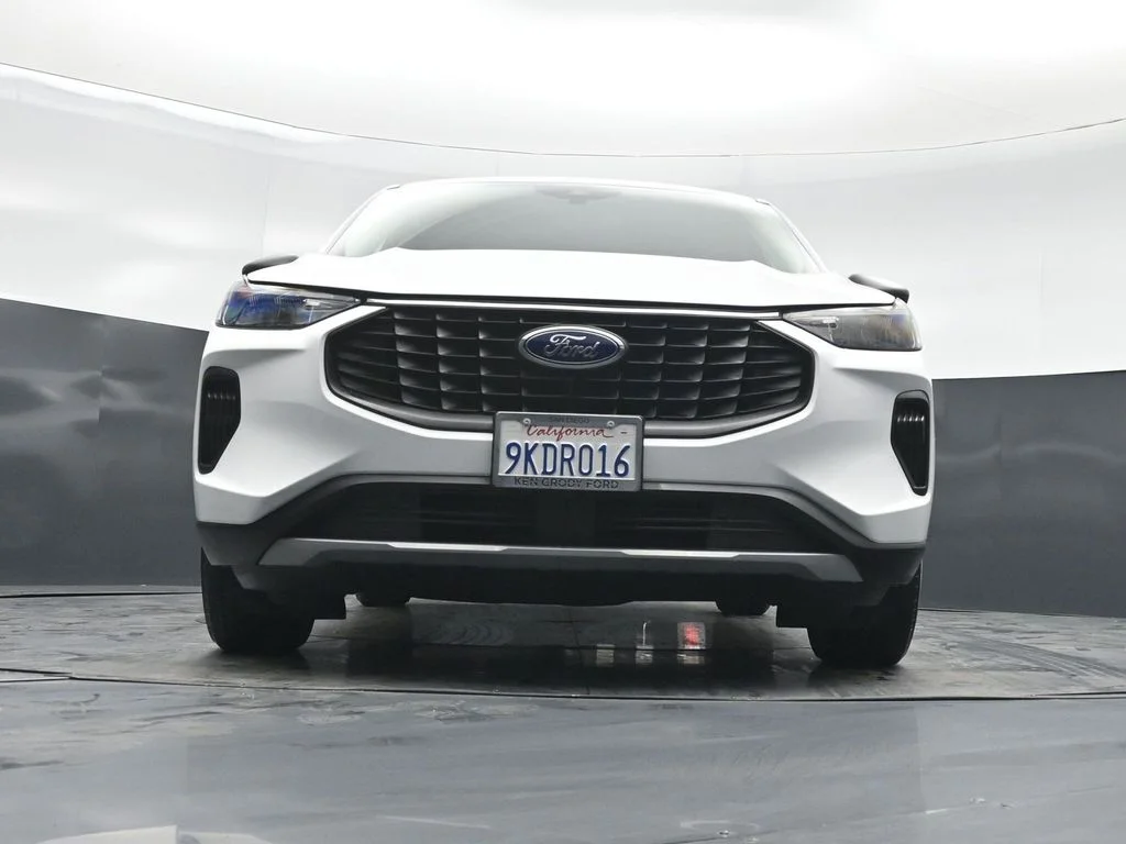 Certified Used 2023 White Ford Active image 29