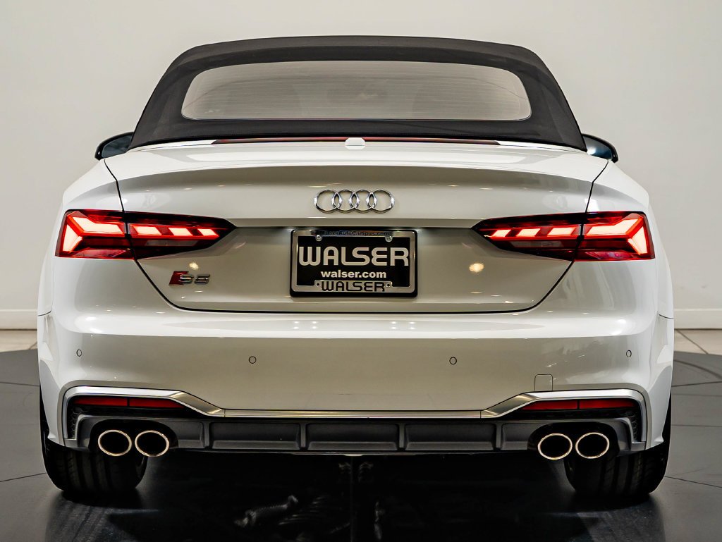 Used 2024 Glacier White Metallic/Black Roof Audi 3.0T Premium Plus image 8